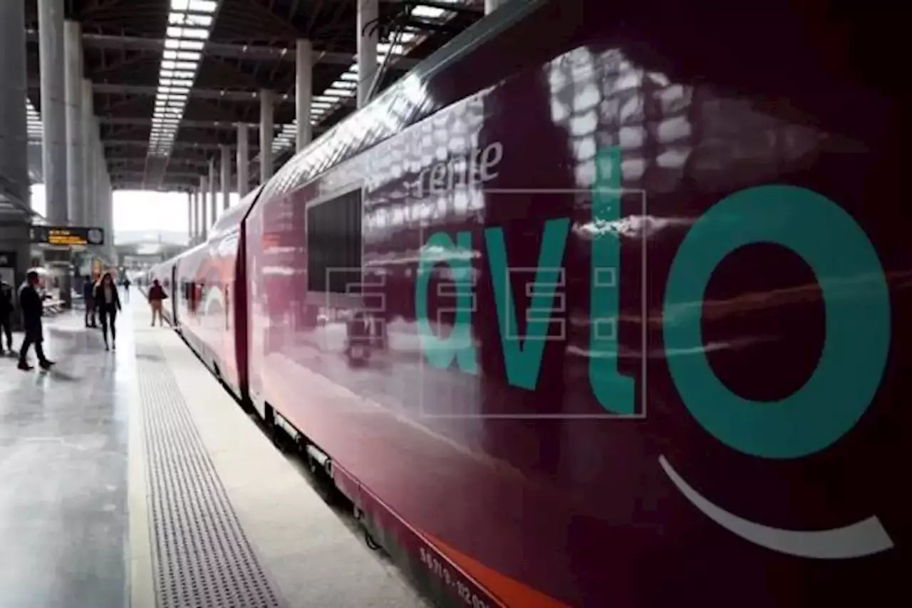 El AVE de bajo coste de Renfe Madrid-Valencia inicia el servicio el 21 de febrero