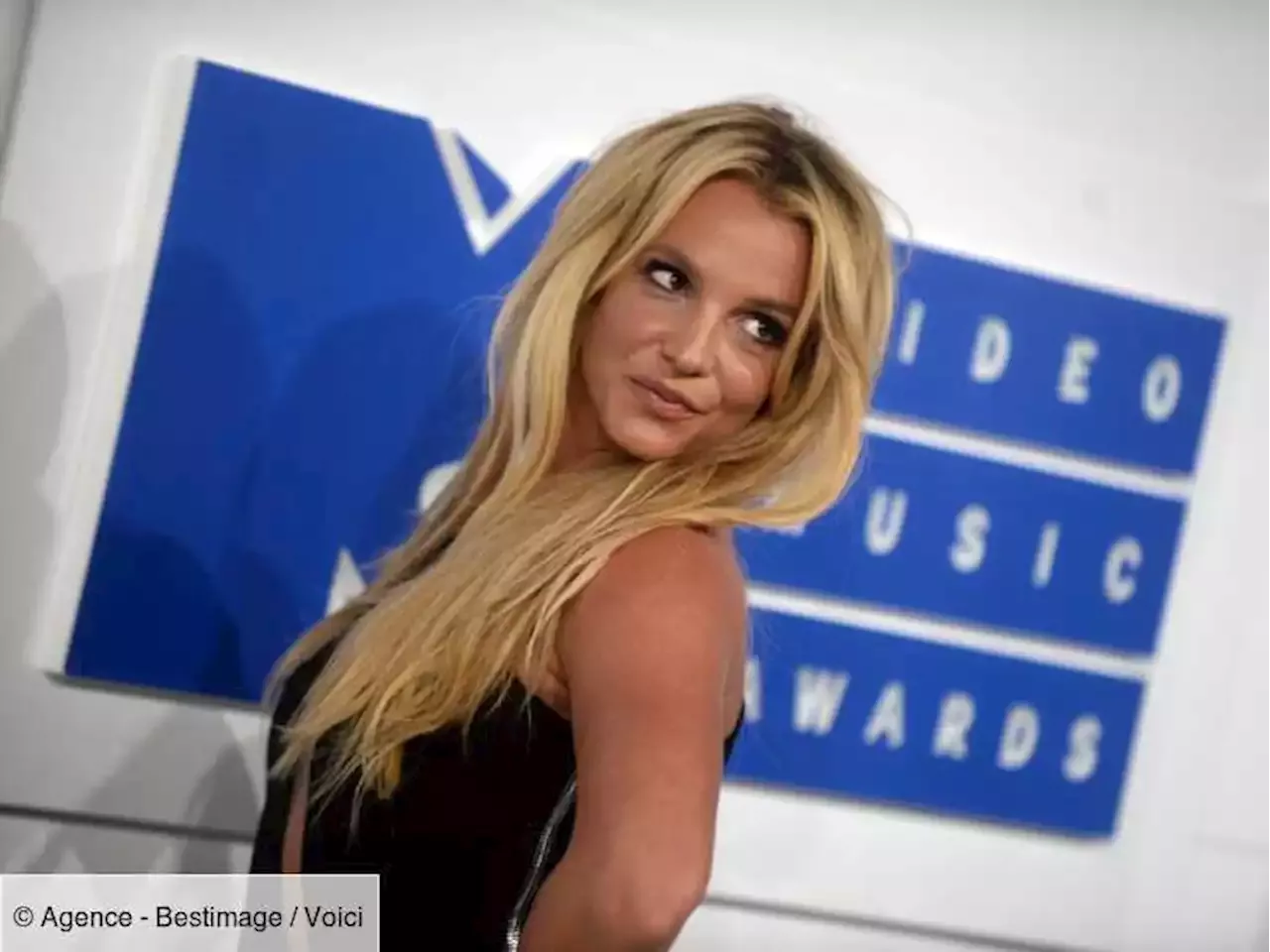 « Je t'aime inconditionnellement » : malgré la brouille, Britney Spears tend une perche à sa soeur - Voici