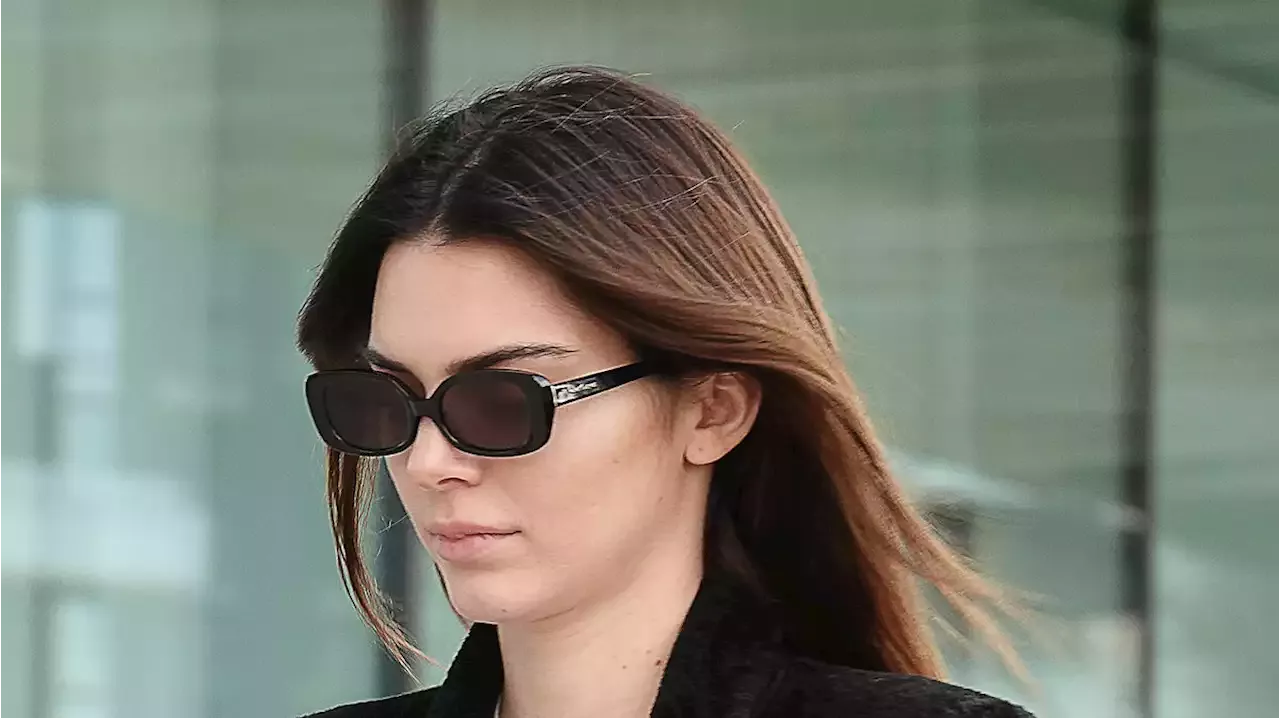 El blazer favorito de Kendall Jenner y tres formas de llevarlo esta primavera
