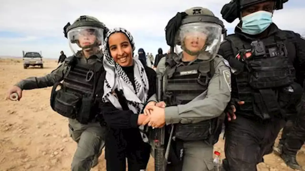 Israeli police arrest dozens of Arabs in Negev