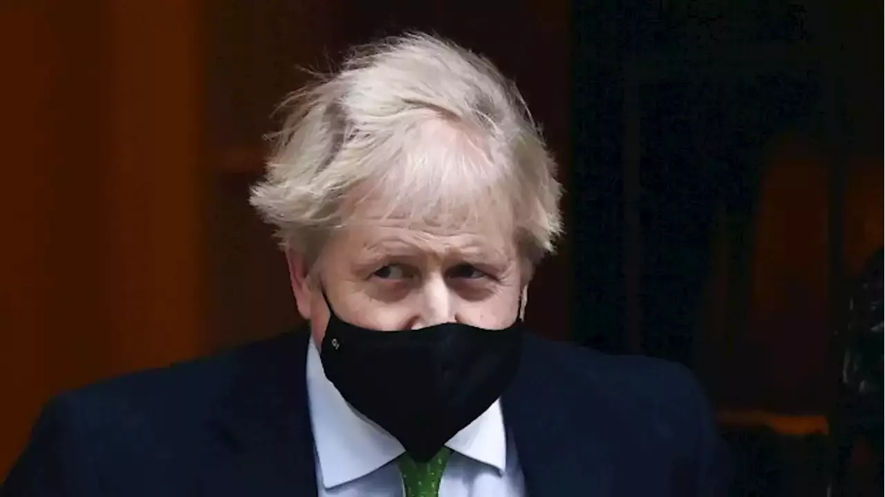 Boris Johnson nægter at gå af, men han er 'så presset, som man kan forestille sig'