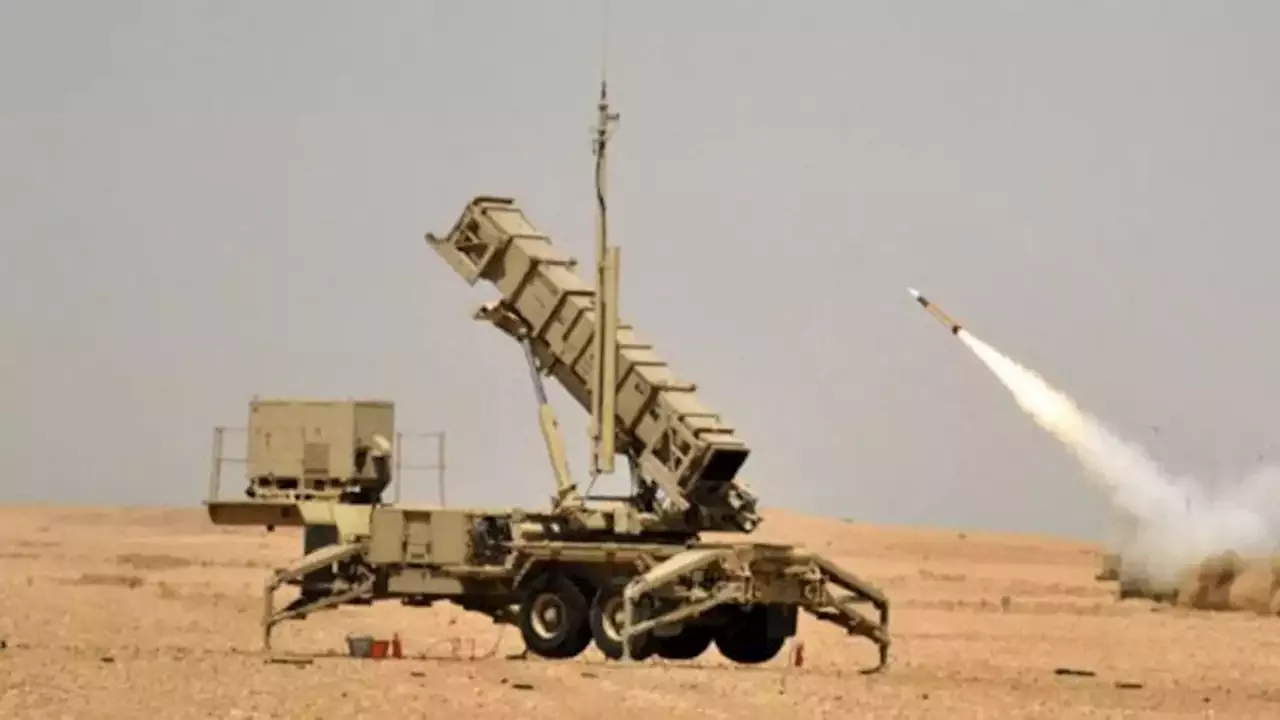 'التحالف': الدفاعات السعودية تُدمِّر صاروخًا باليستيًّا أطلقته ميليشيا الحوثي تجاه خميس مشيط