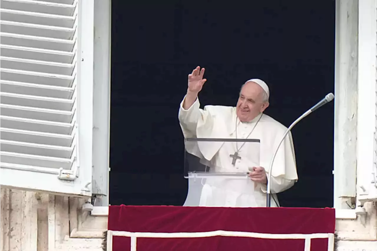 Papa Francisco envia mensagem de pesar a Bolsonaro pela morte da mãe - Política - Estadão