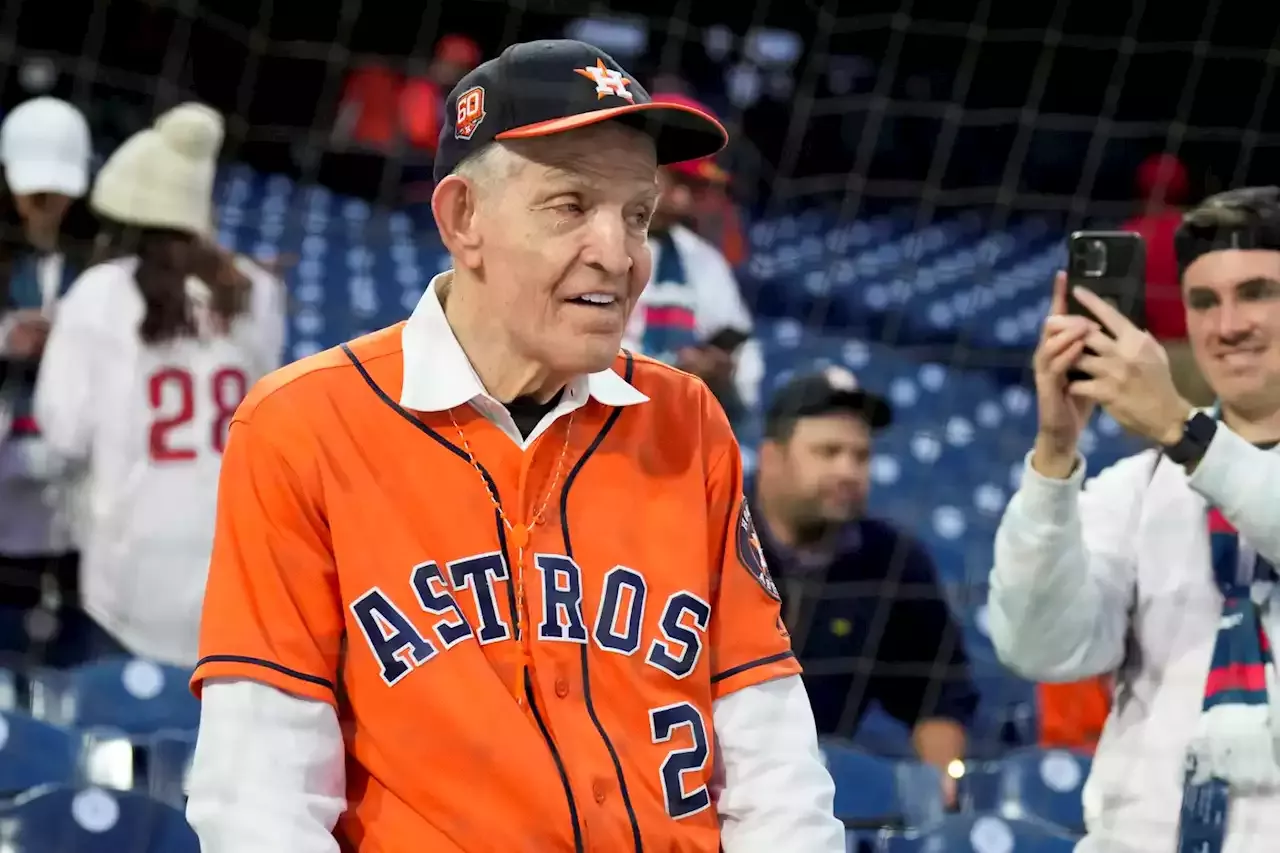 Mattress Mack says he was defending Astros' Jose Altuve during viral  altercation with Phillies fans : r/Astros