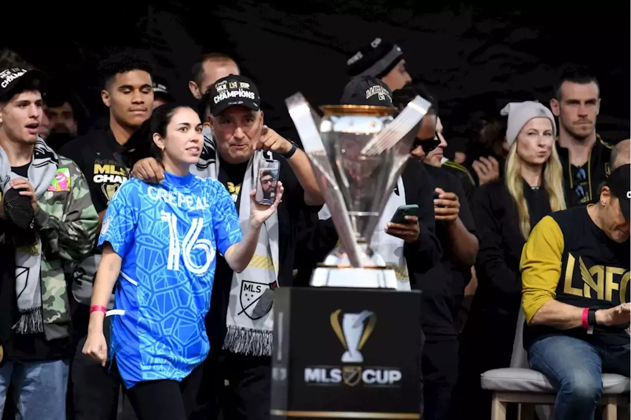 LAFC celebrates MLS Cup championship with fans – Daily News