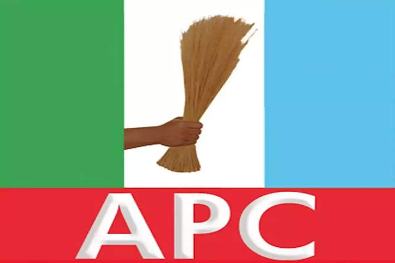 Osun APC chieftain defects to NNPP, cites imposition of candidates