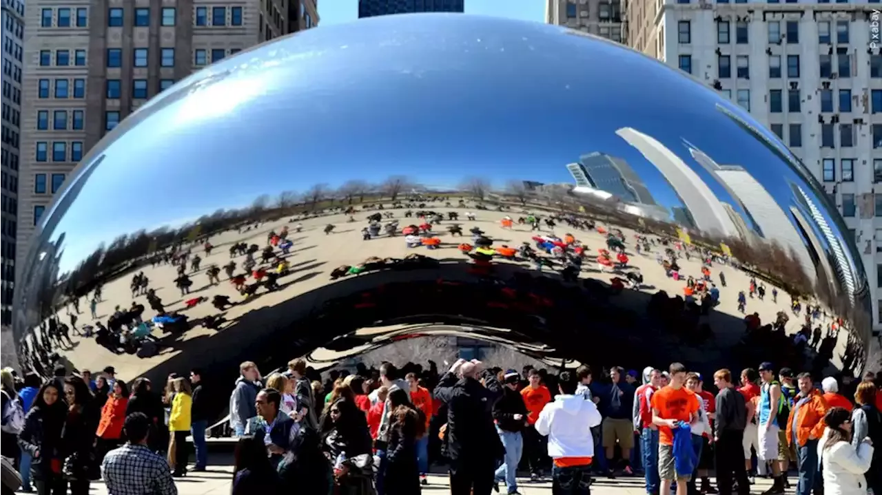Teen gunned down near Chicago’s ‘Bean’ tourist attraction