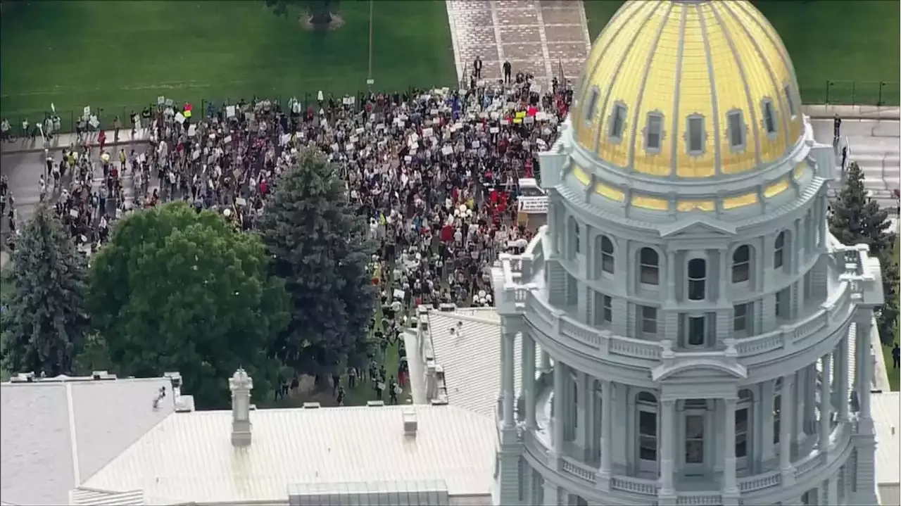 Crowds protest at state Capitol after Supreme Court decision overturning Roe V. Wade