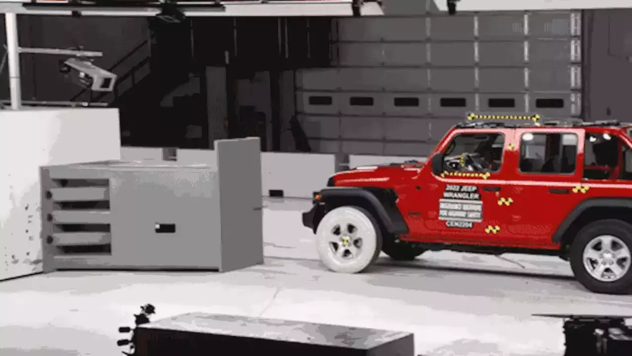 2022 Jeep Wrangler 4-Door Tips Over Yet Again In IIHS Crash Test | Carscoops
