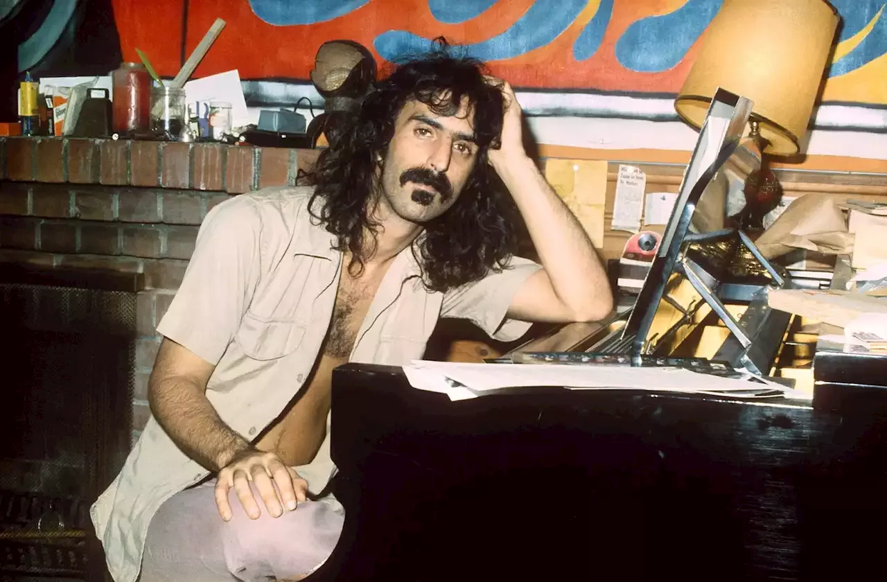 Universal koopt omvangrijke catalogus Frank Zappa