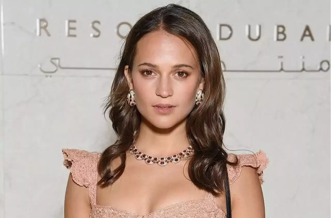 Alicia Vikander reveals she suffered miscarriage before welcoming